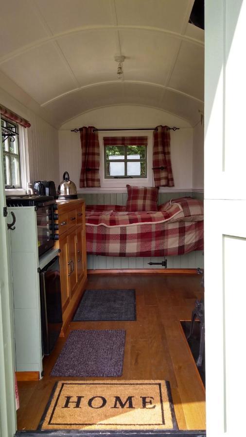 Shepherd'S Lodge - Shepherd'S Hut With Devon Views For Up To Two People And One Dog Wrangaton Eksteriør bilde